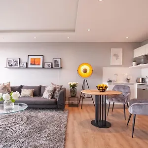 Greenpoint Designer Near Stadium & Waterfront , Cape Town South Africa